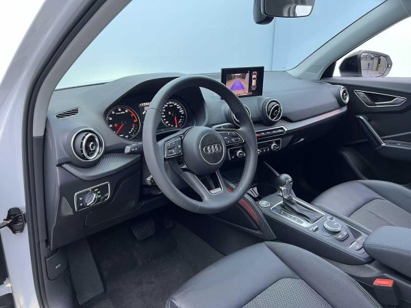 Audi Q2L